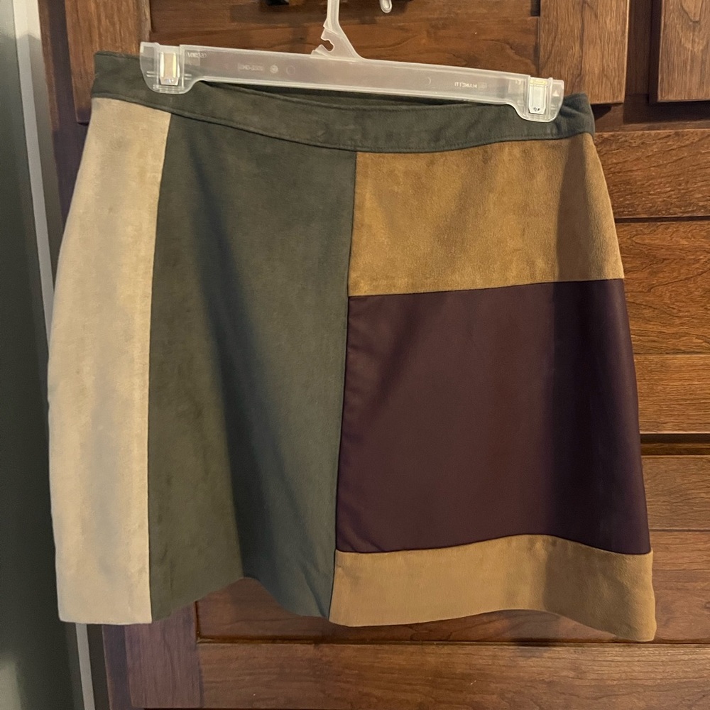 Abercrombie & Fitch Women’s mini skirt, size 4